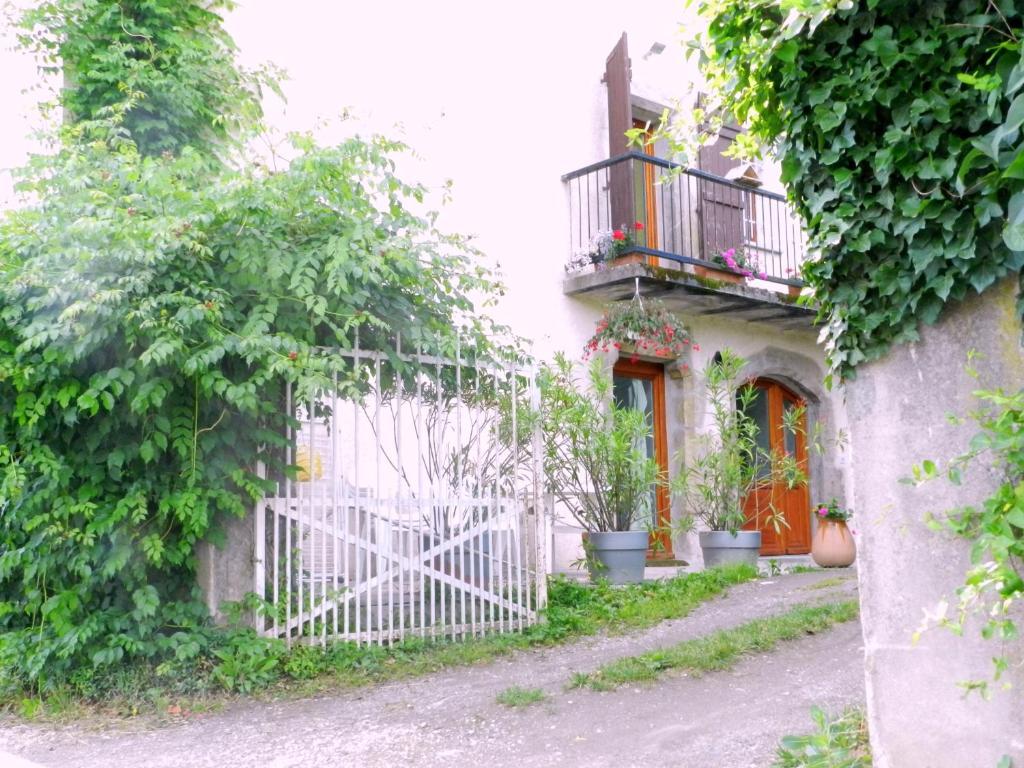 Gite Les Platanes Sainte-Helene-du-Lac Exteriér fotografie